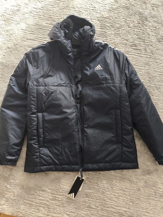 Продам оригинальную спортивную ветровку