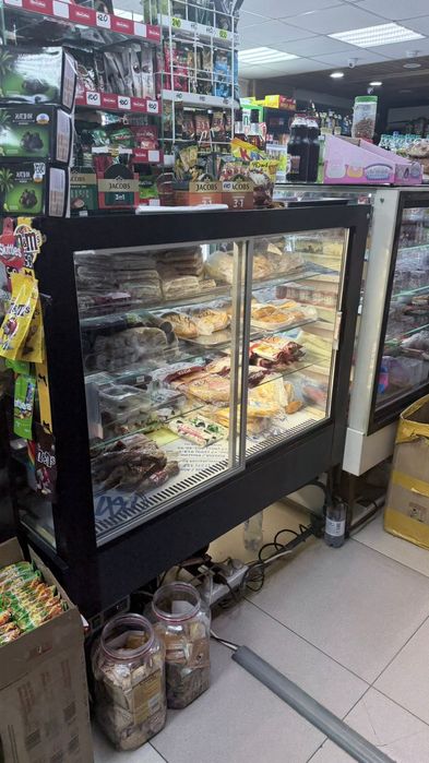 Холодильник кондитерский