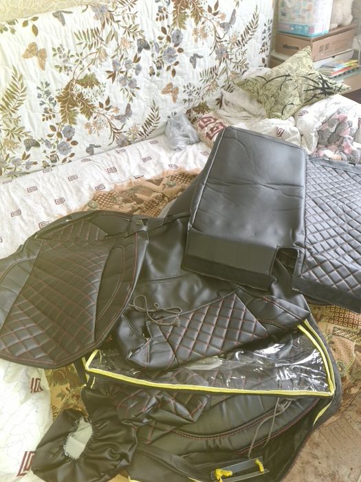 Продам чехлы новые