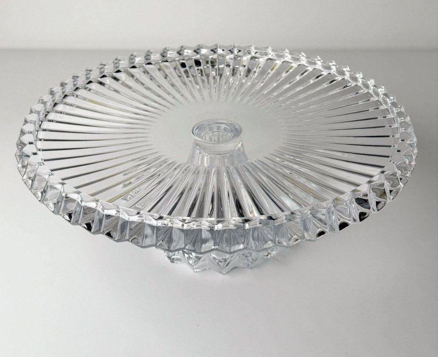 Chinni. Idishlar xrustal. Pechonnitsa. Rogashka. Catering