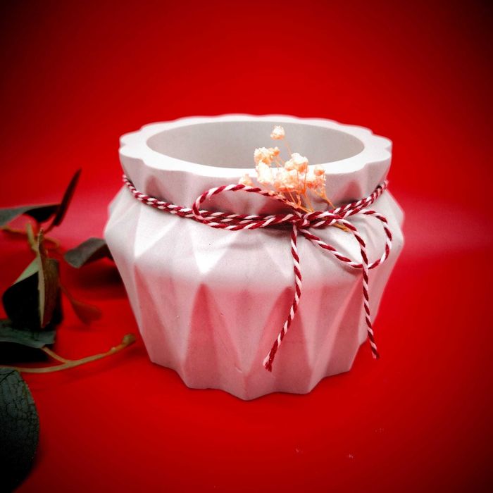 Decoratiune vaza din ipsos 10x8cm