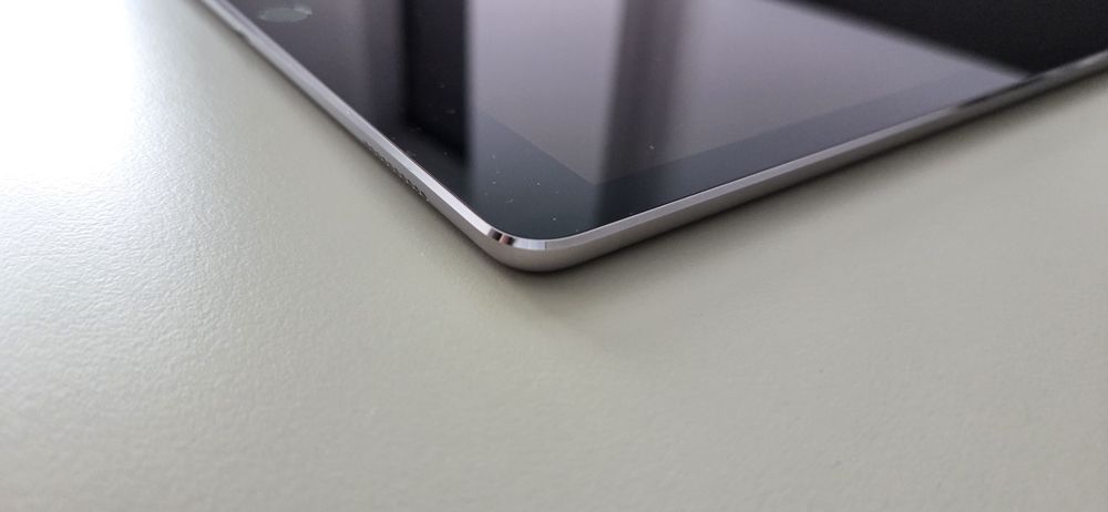 iPad Pro 12.9-inch, 2nd Gen, Wi-Fi,256 GB, 2018