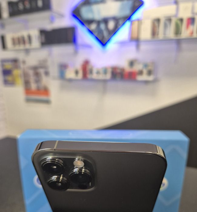 IPhone 12 Pro / Graphite / 128 GB / DeluxGSM