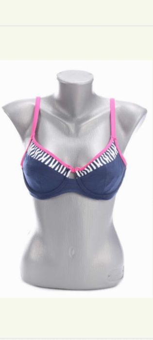 Горнище на бански Triumph M размер