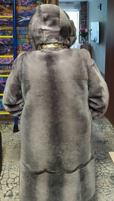 Продам шубу мутон