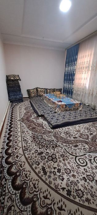 4 sotixli hovli sotiladi. Joylashgan joyi judayam qulay