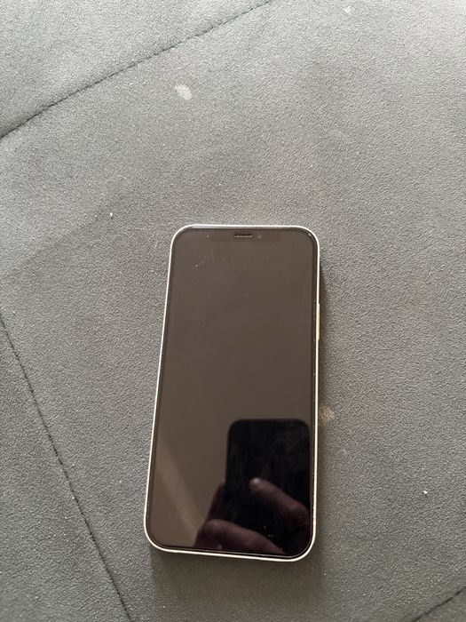 iPhone 12 с гран