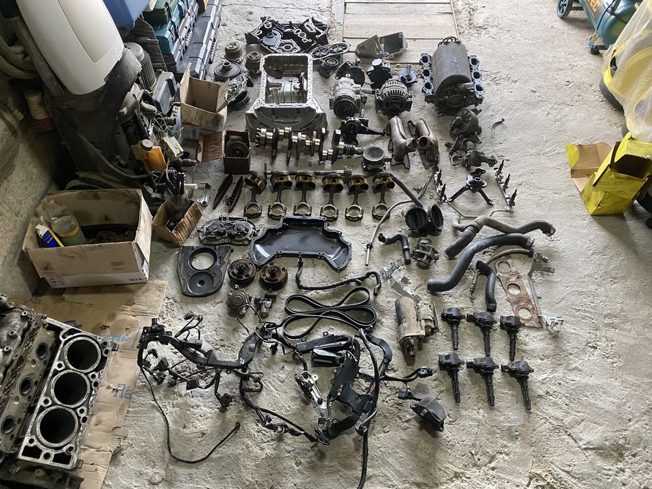 * запачсти на мотор Mercedes 272 разбор в хорошем состоянии