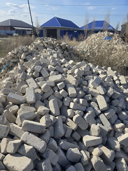 Кирпичи бесплатно