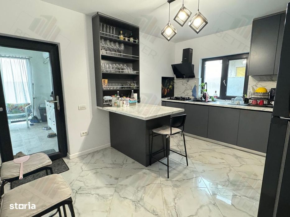 Casa  individuala P+1, 6 camere, piscina  teren 603 mp