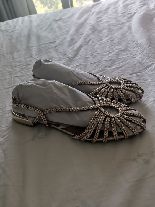 Sandale aurii  de vara în barete din piele