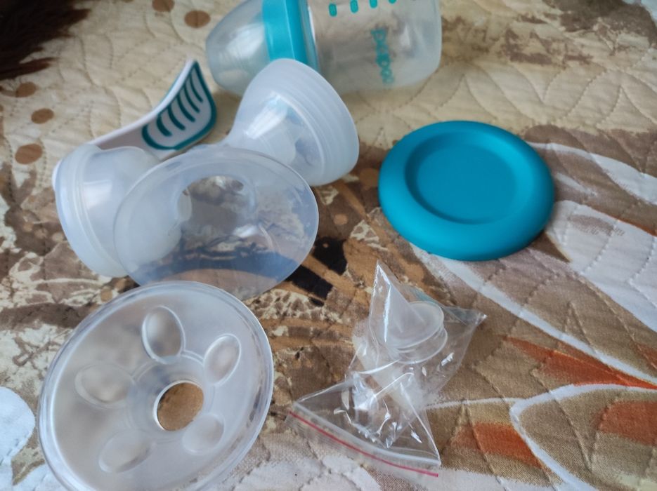 Продам ручной молокоотсос Baboo for mums.