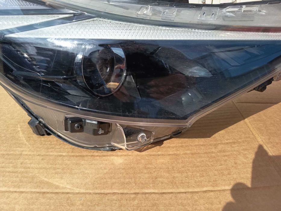Far dreapta HALOGEN Hyundai Elantra