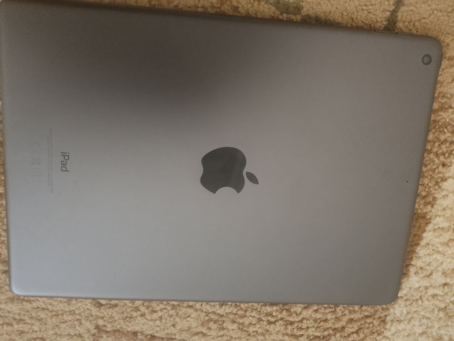 iPad 9 generation 2021 64GB + стилус 1 поколения
