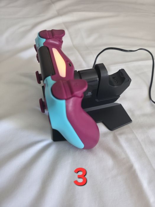 Stand/Dock incarcare controller dual ps4