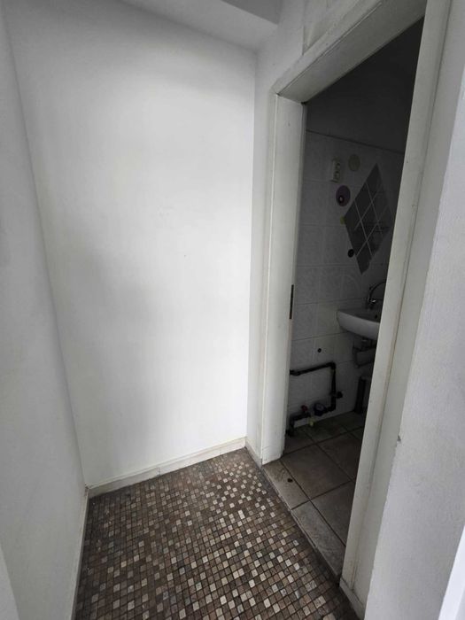 Дава се под наем Магазин в Велико Търново, Център - 70 кв.м за 408 € - Снимка #5