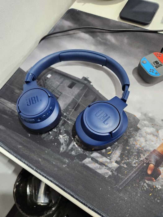 JBL TUNE760 NC в хорошем состояние