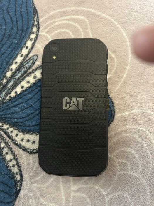 Продава се CAT S41