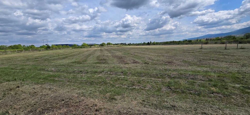 Продава се Парцел в Пловдив, Беломорски - 17389 кв.м за 140 €/кв.м - Снимка #1