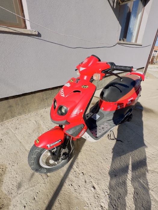 Продавам Пежо Ткр