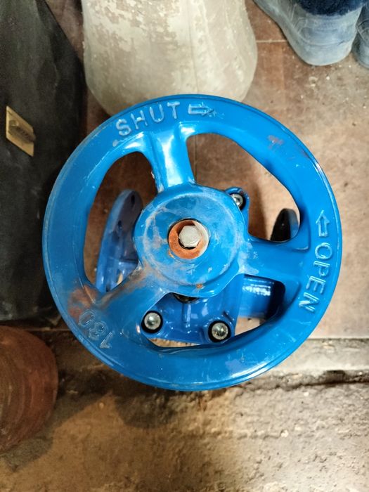 Продам 3 задвижки