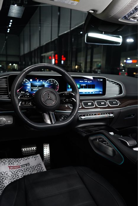 Mercedes Benz GLS450