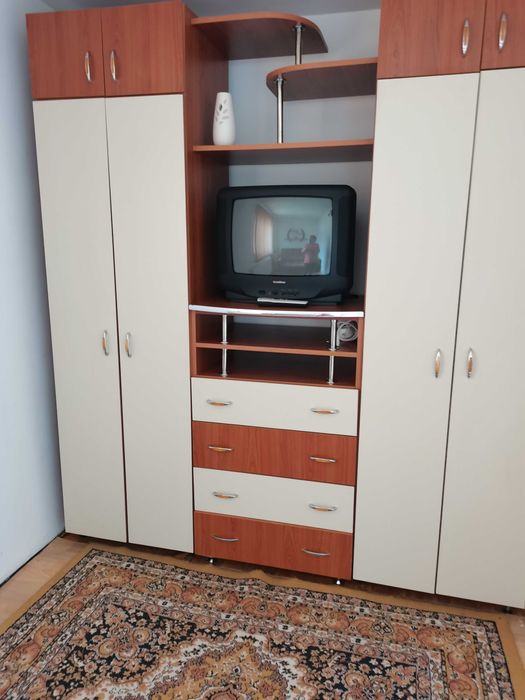 Vand garsoniera ( 2 camere )