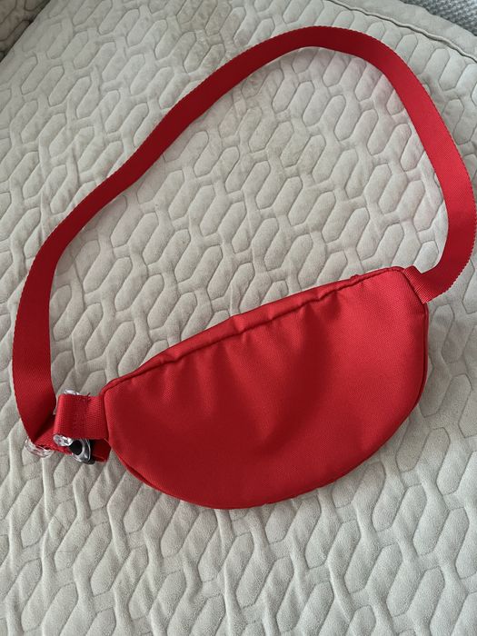 Продам оригинальную сумку converse