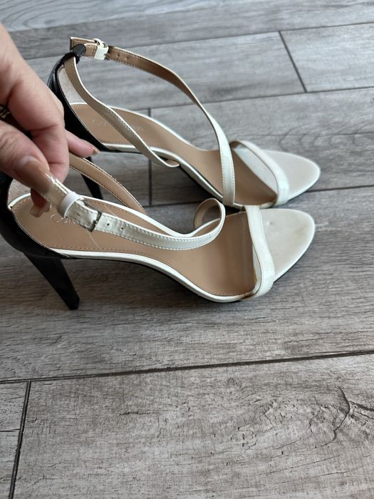 Calvin Klein оригинални страхотни обувки/сандали