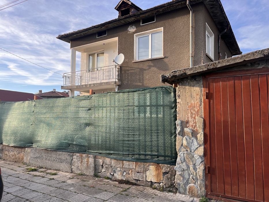 Продава се Къща в Радомир - 148 кв.м за 621 €/кв.м - Снимка #6