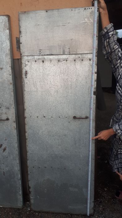 Темір есік сатылады .