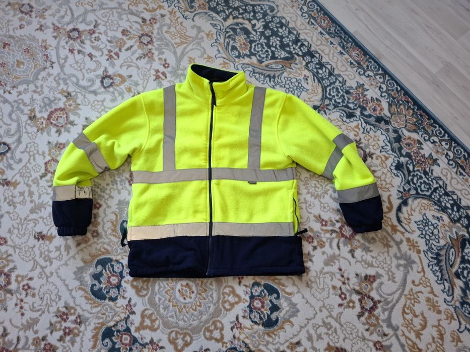 Продам спецодежду