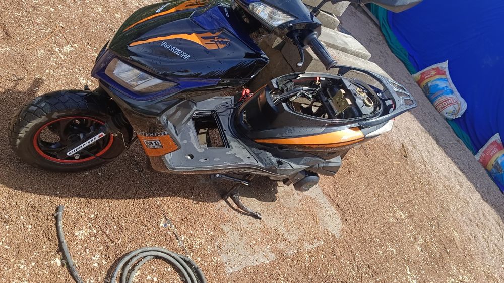 Продам м8 на полном ходу