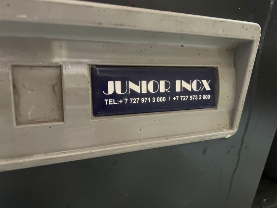 Продам холодильник витрина