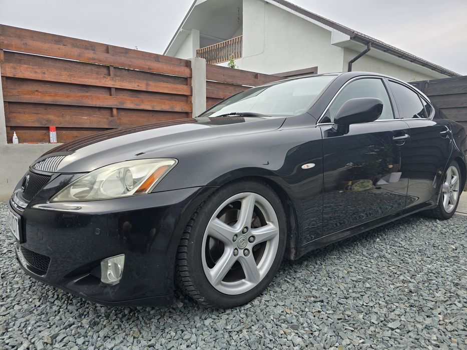 Lexus     IS220D