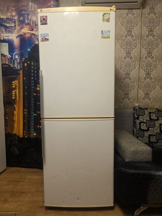 Продам холодильник