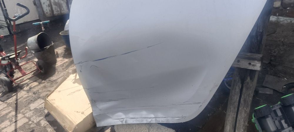 Дверь Рено Сандеро степвэй