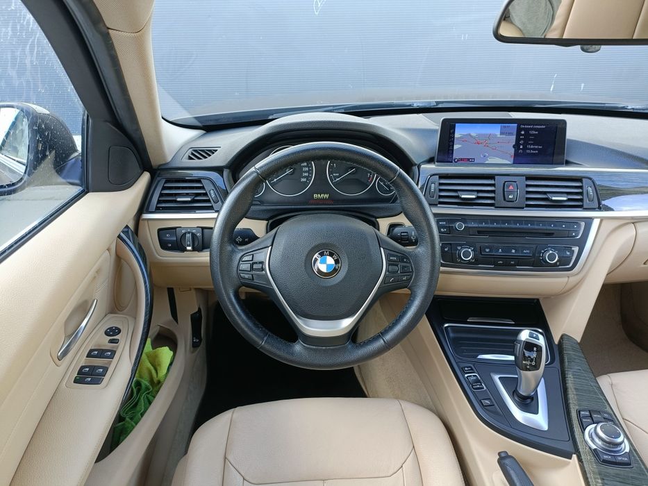 BMW 328i 245cp Luxury Line Automat 135000km