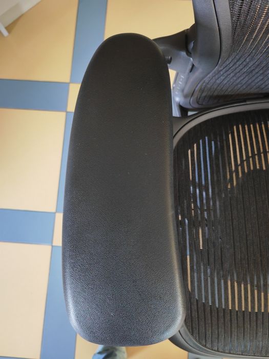 Herman Miller Aeron-(Ергономичен офис стол), размер B