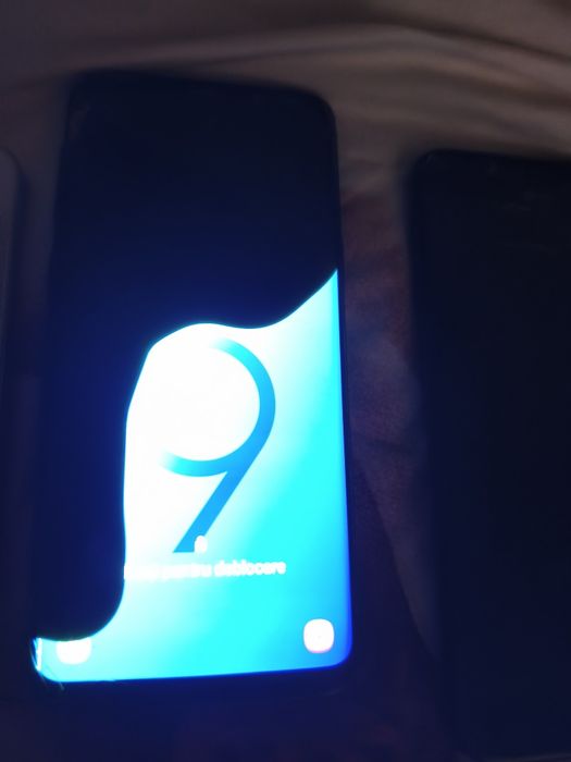 Vând telefoane și tableta pt piese!