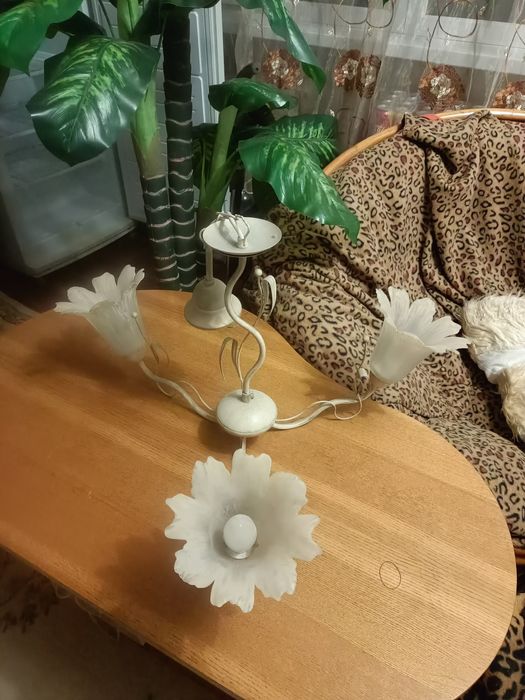 Люстра 3-х рожковая