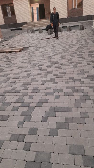 Укладка брусчатки, пареблик, бордюров
