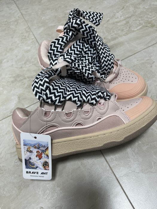 Кроссовки  Ланвины