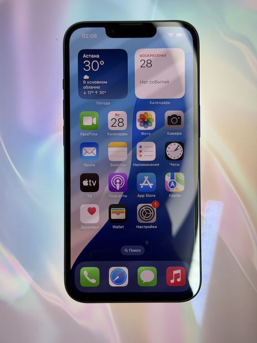 Телефон iPhone 13
