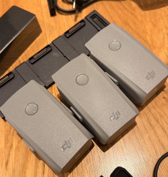 Drona DJI Mavic Air 2 Fly More Combo