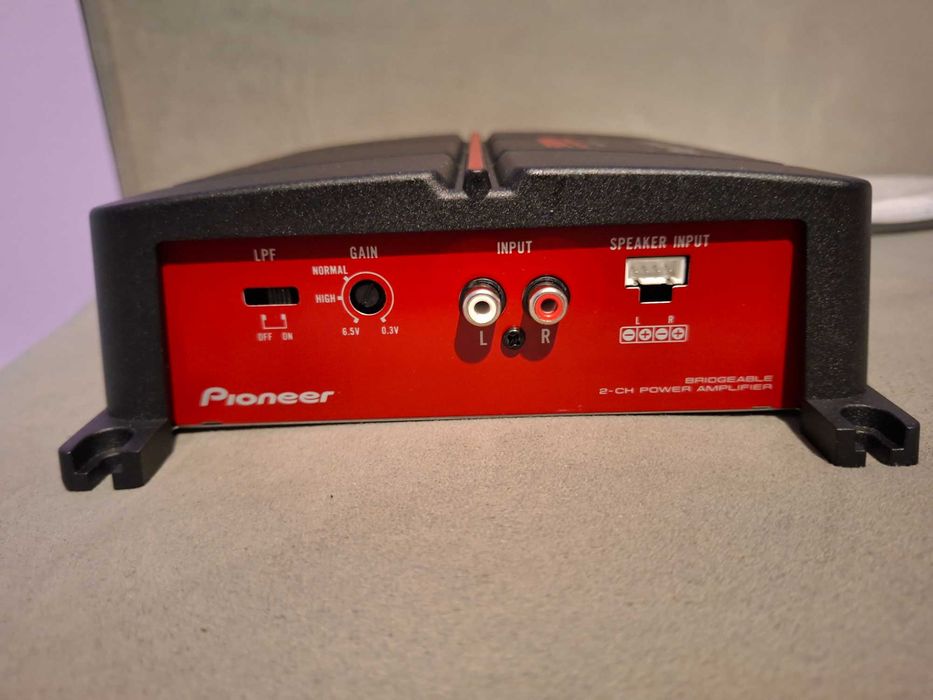 Усилвател за кола Pioneer 500w.