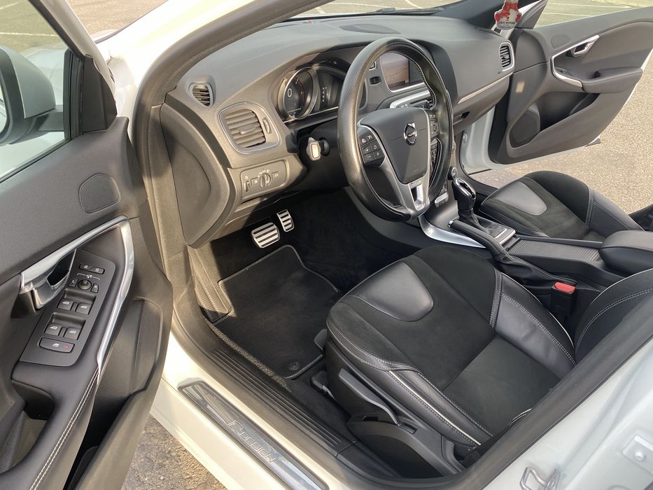 Volvo V40 2.0 d4 R-design automat 2020 extra full