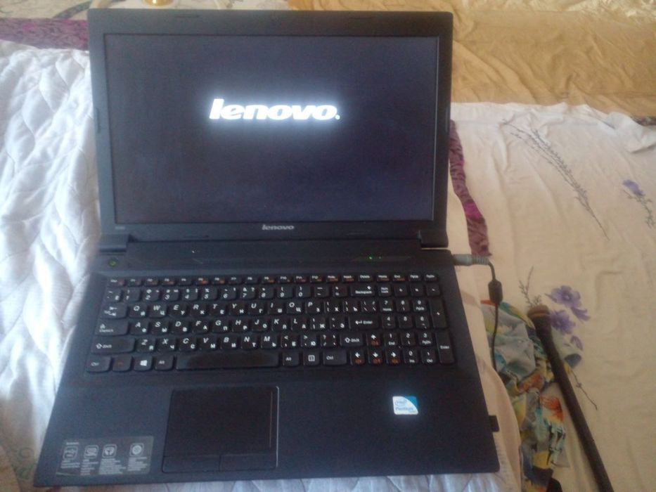 Noutbuk Lenova sotiladi