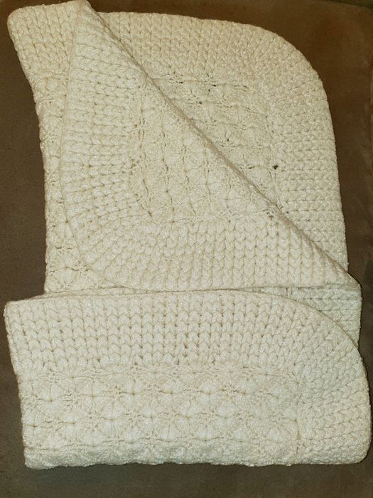 Продавам детски одеяла, хавлийки, пелени и портбебе