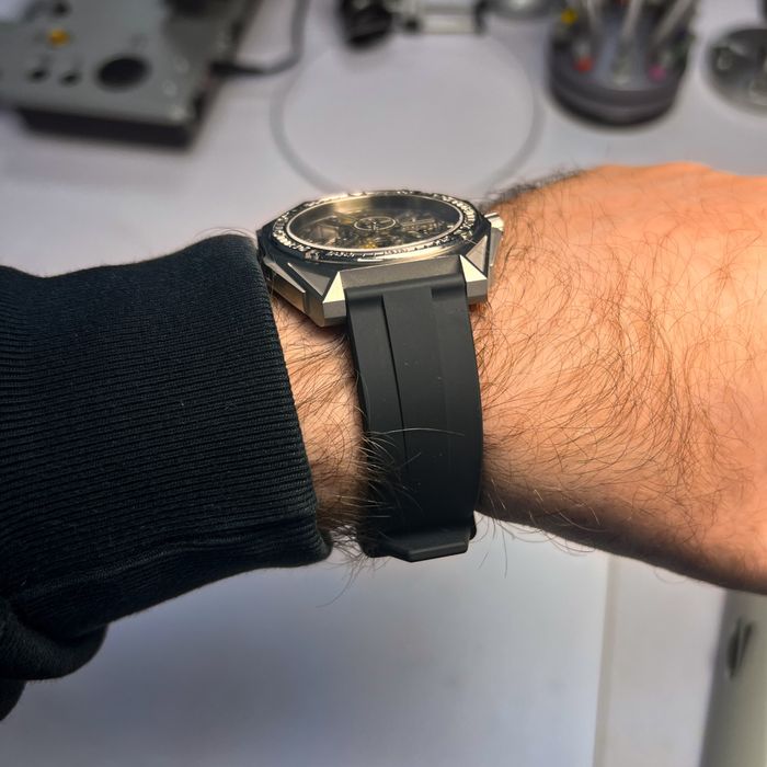 CIGA Design M051-SS01-W6B Magician Watch